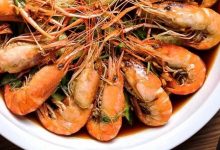 一咬就“爆膏”的大虾！藏在惠州老巷的红砖房里-惠州小破站